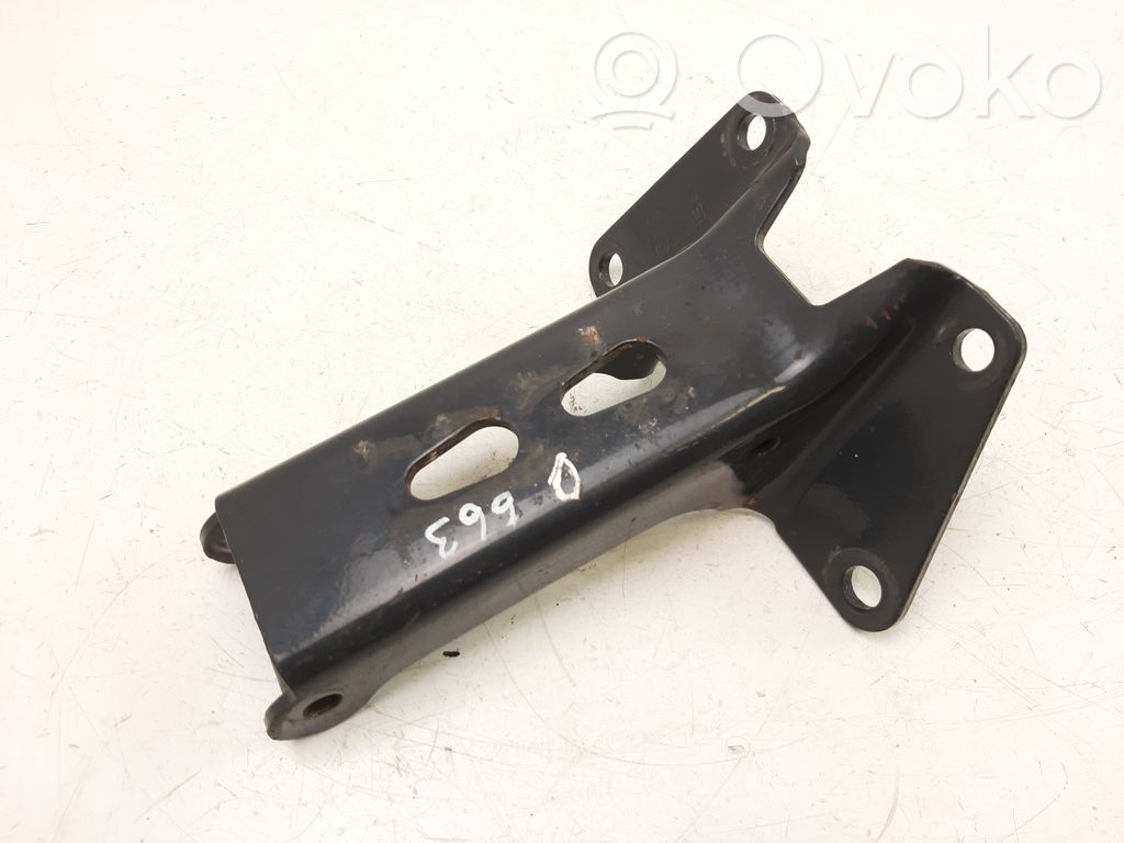 Engine mounting bracket   5801563665