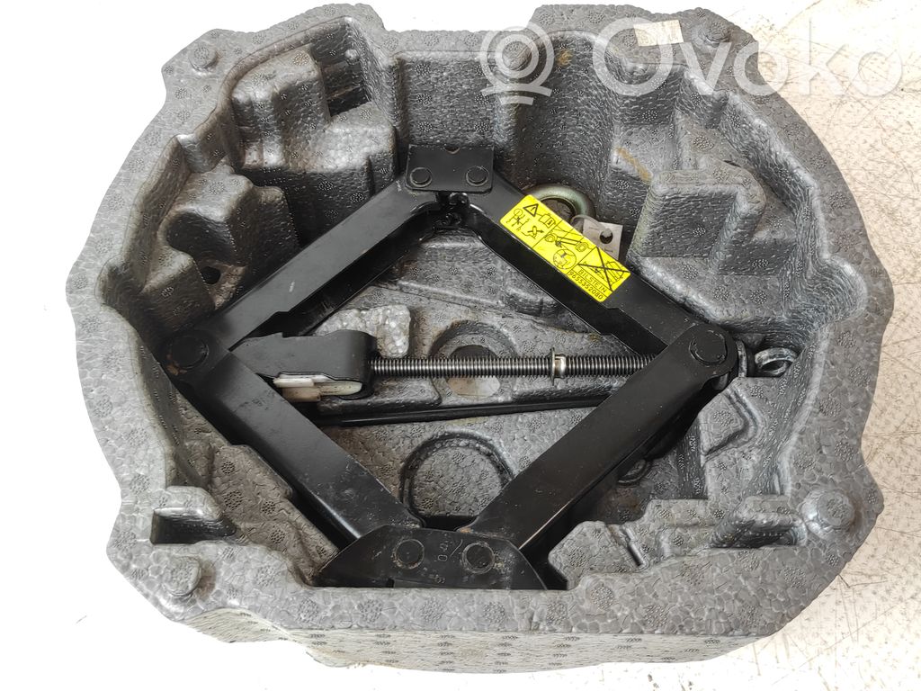 Citroen C5 Tool box 