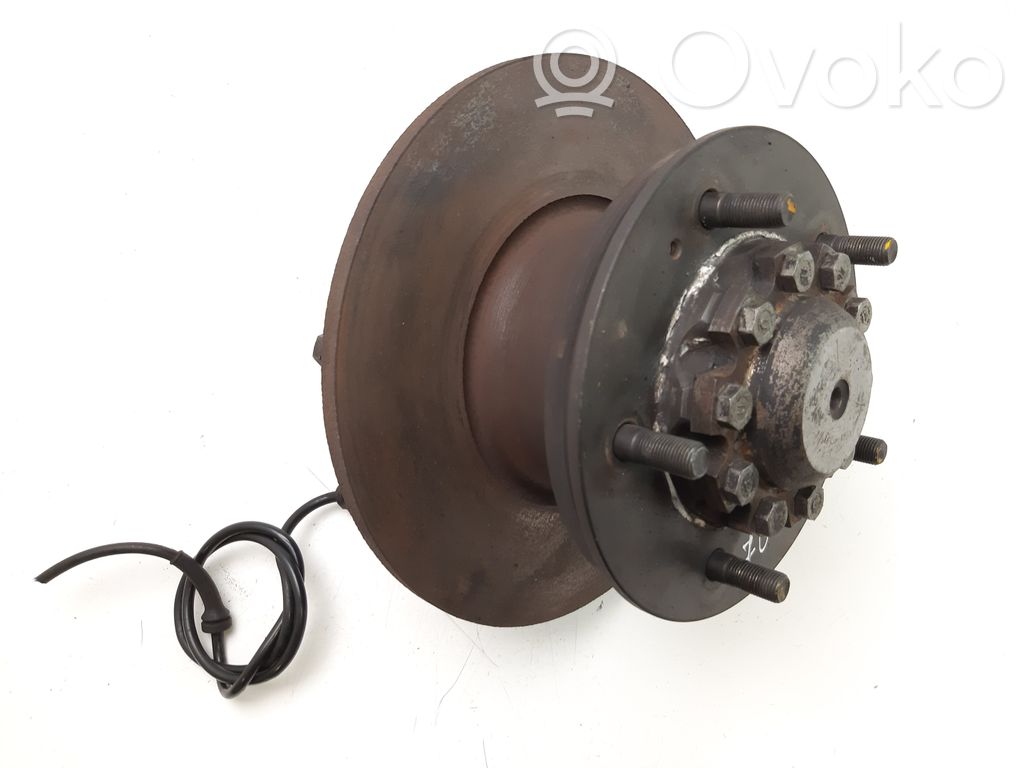 Cubo de rueda trasera   UR27217,S10193