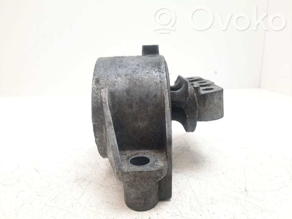 Engine mount bracket   A2360131,A236071