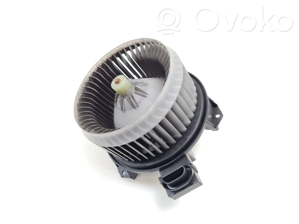 Toyota Verso Mazā radiatora ventilators 
