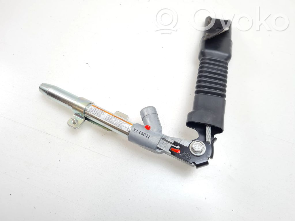 Suzuki Kizashi Bridă fixare centură de siguranță față 