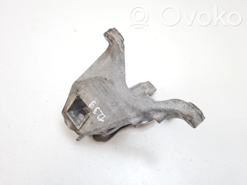 BMW 3 G20 G21 Engine mounting bracket 