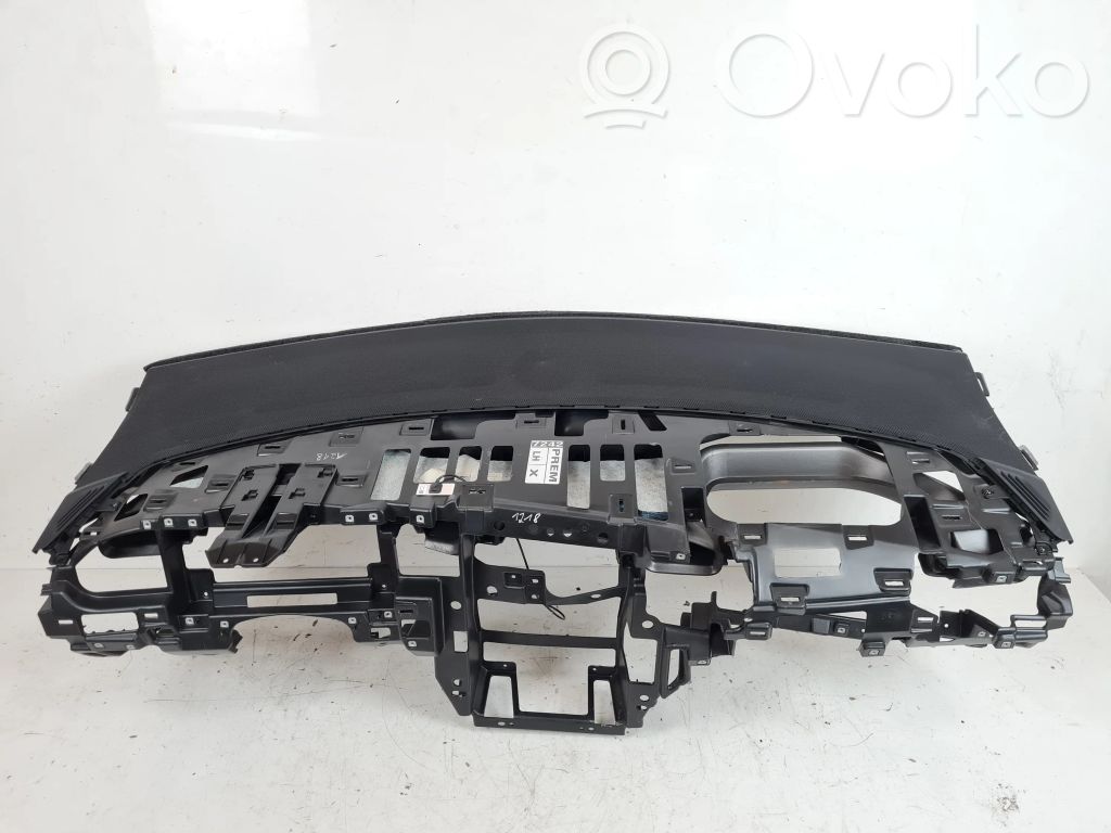 Tesla Model X Panelis 