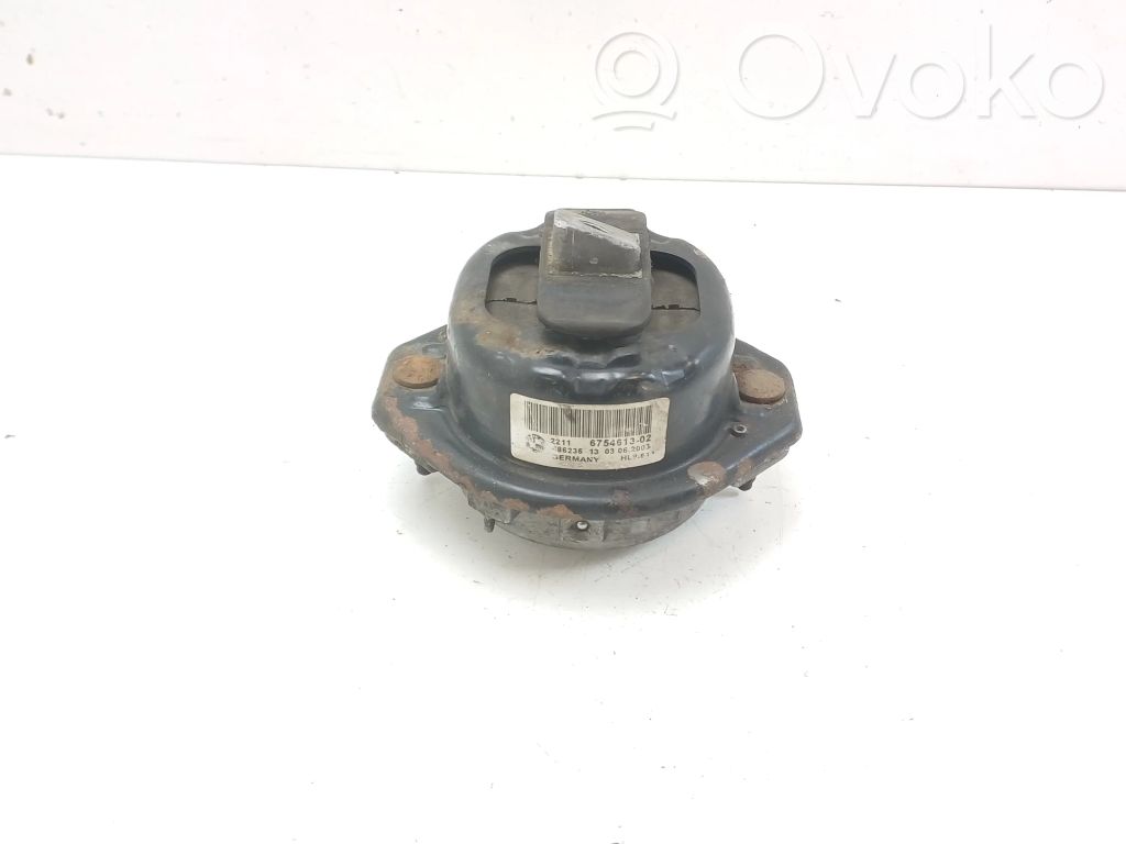 BMW 7 E65 E66 Engine mount bracket 