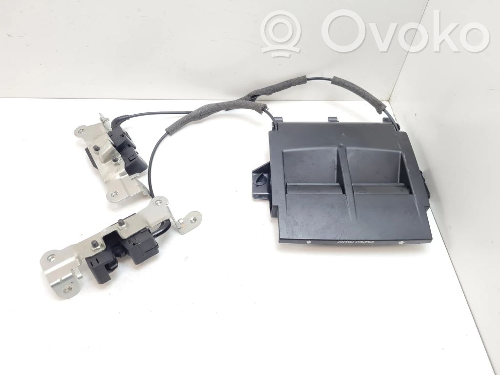 Volvo S80 Gancio dello schienale del sedile 