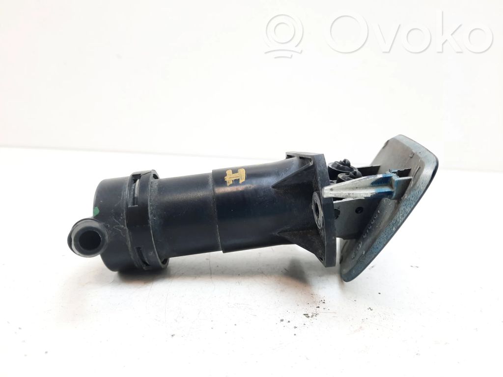 Audi A6 S6 C6 4F Dysza spryskiwacza lampy przedniej 