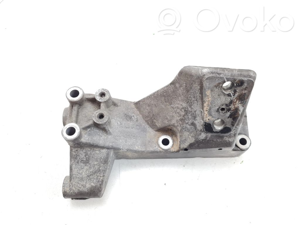 Engine mounting bracket   504050580