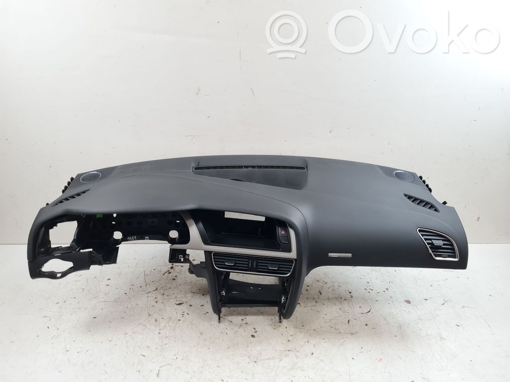 Audi A5 Sportback 8TA Панель 