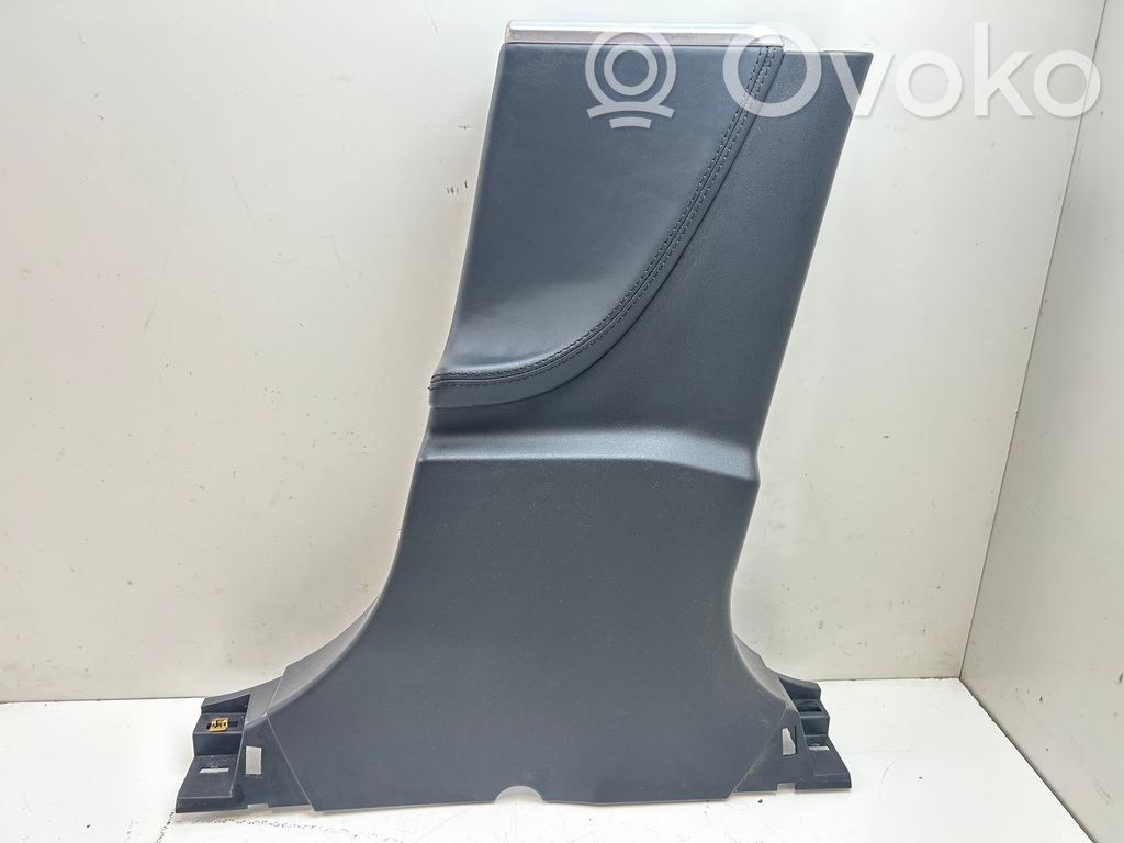 Tesla Model S Pilar (B) (inferior) 