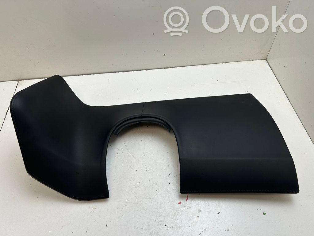 Tesla Model S Kita salono detalė 