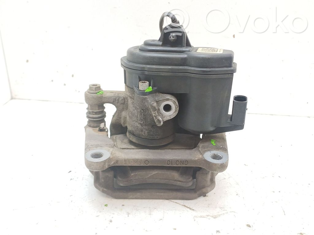 Audi A4 S4 B9 8W Задний суппорт 