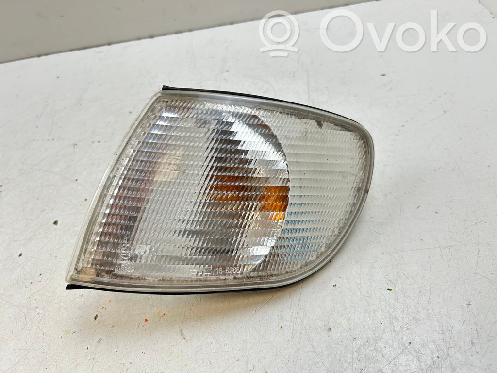 Audi A6 S6 C4 4A Front indicator light 