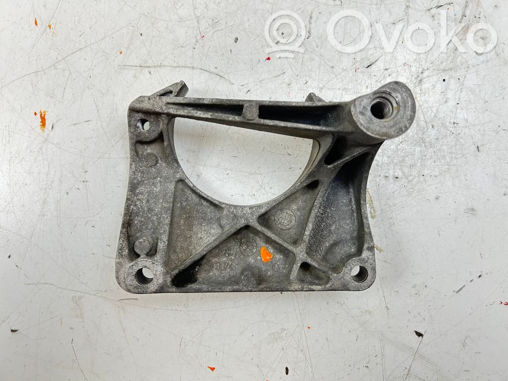 BMW 5 E60 E61 Engine mounting bracket 
