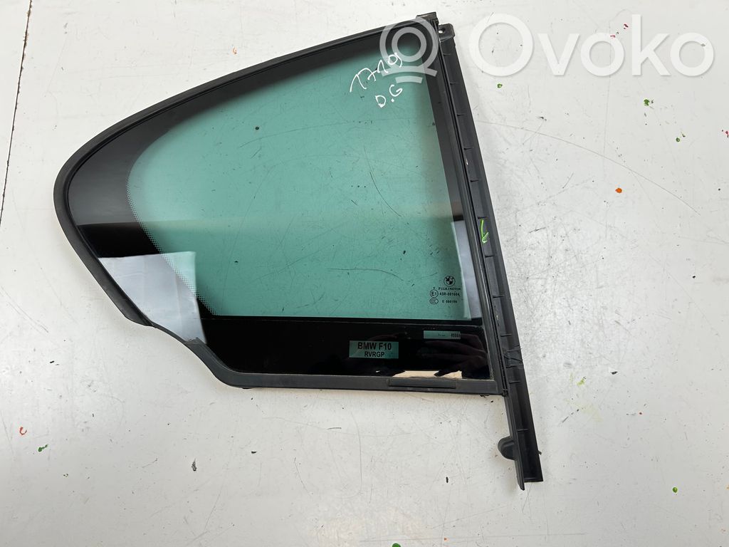 Ventanilla de ventilación de la puerta trasera   7311246