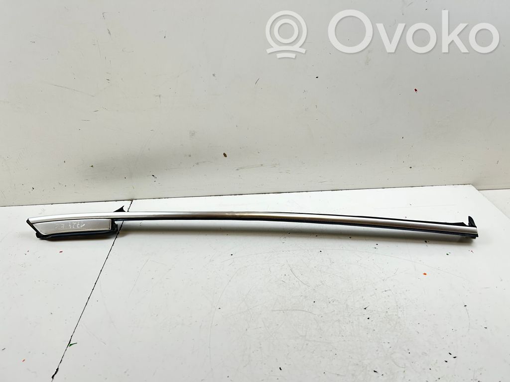 BMW 3 E92 E93 Takaoven lasin muotolista 