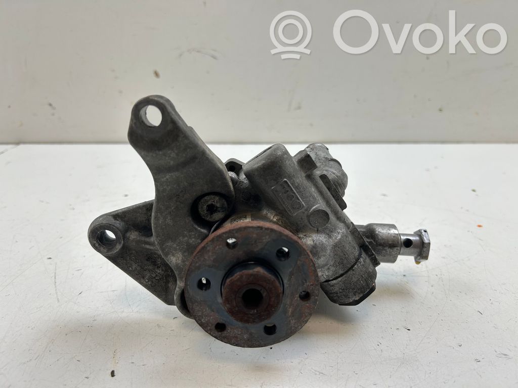 Ohjaustehostimen pumppu   6779245,677924503