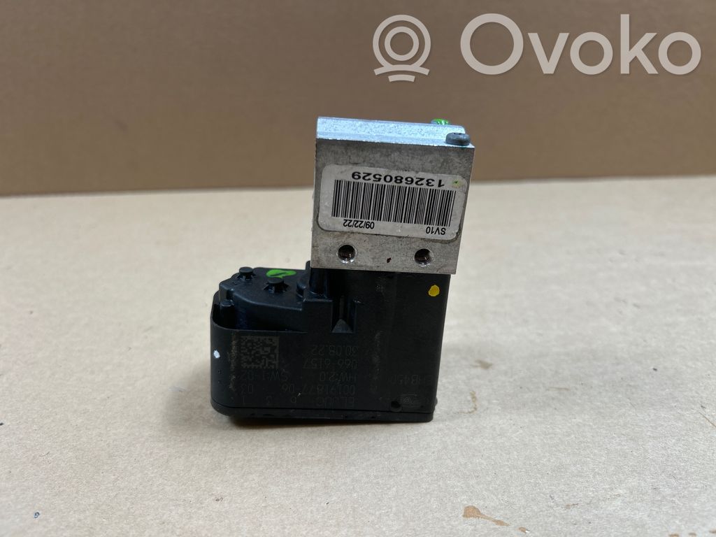 Porsche Taycan 9J1 Air conditioning (A/C) expansion valve 