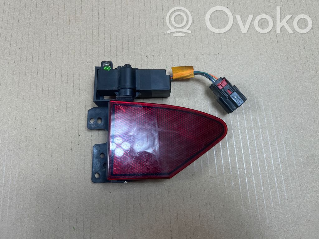 Reflector de faros/luces traseros   106192996B