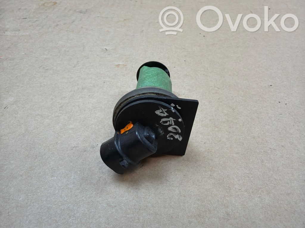 Windshield washer fluid level sensor   6253608