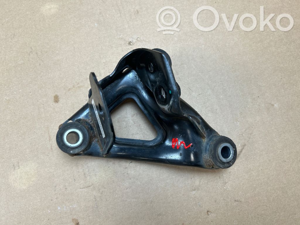 Support, suspension du moteur   111023200C