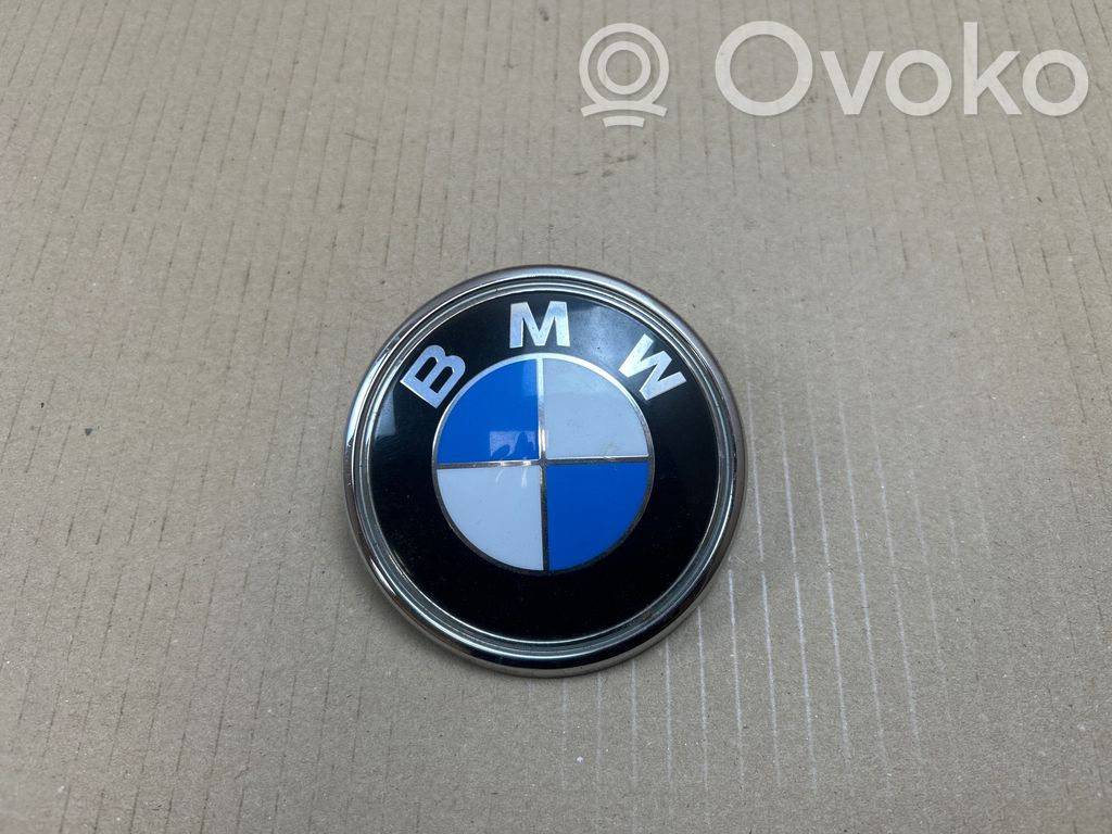 BMW X3 E83 Gamintojo ženkliukas 