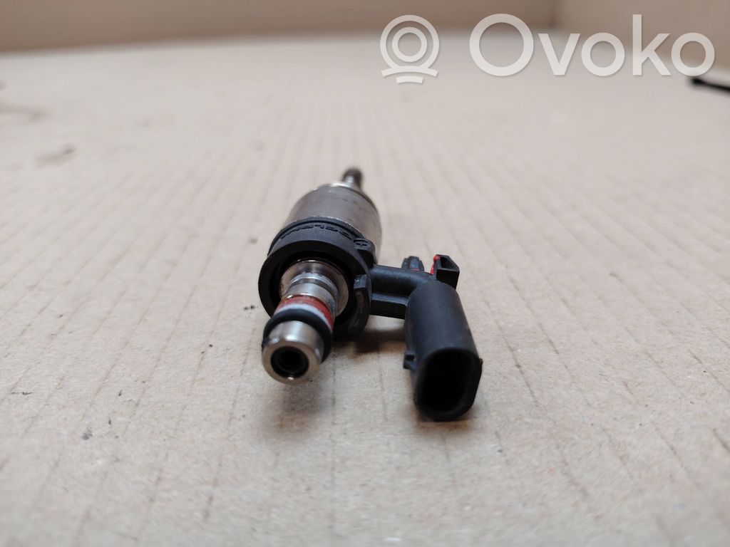 Volkswagen Golf VII Inyector de combustible 