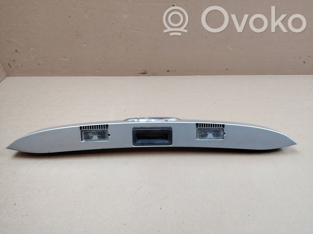 Ford Focus C-MAX Éclairage de plaque d'immatriculation 