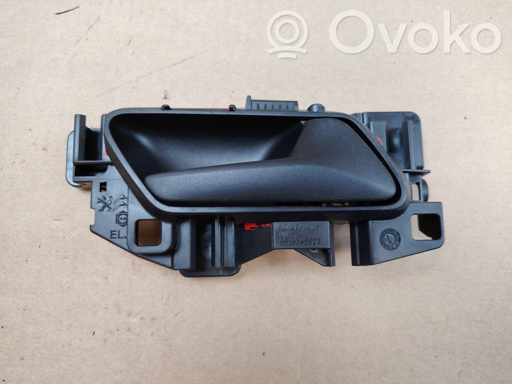 Opel Combo E Klamka wewnętrzna drzwi przednich 