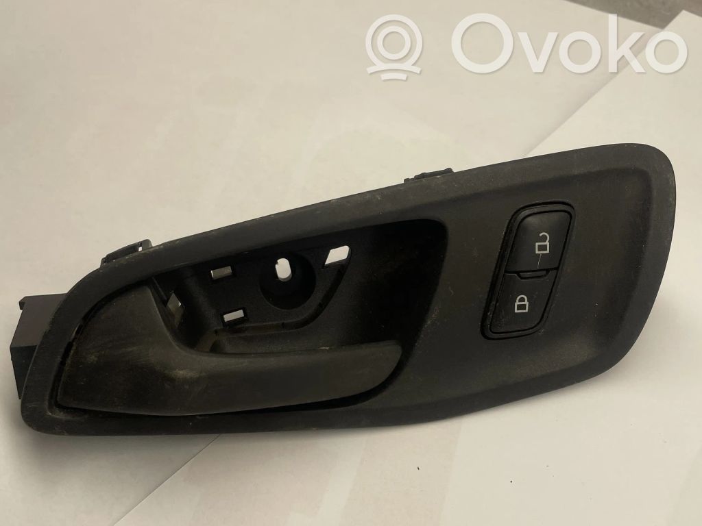 Manecilla interna puerta delantera   BK21V22600