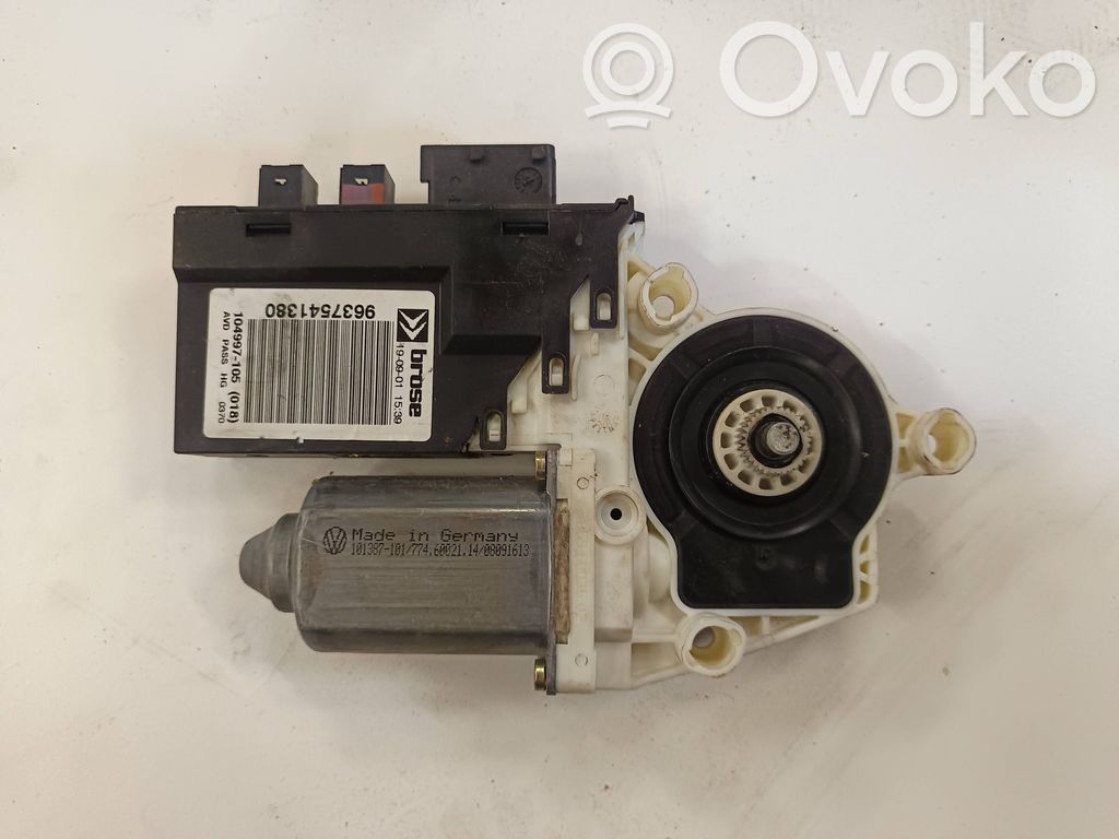 Volkswagen Golf IV Motor macara geam ușă față 
