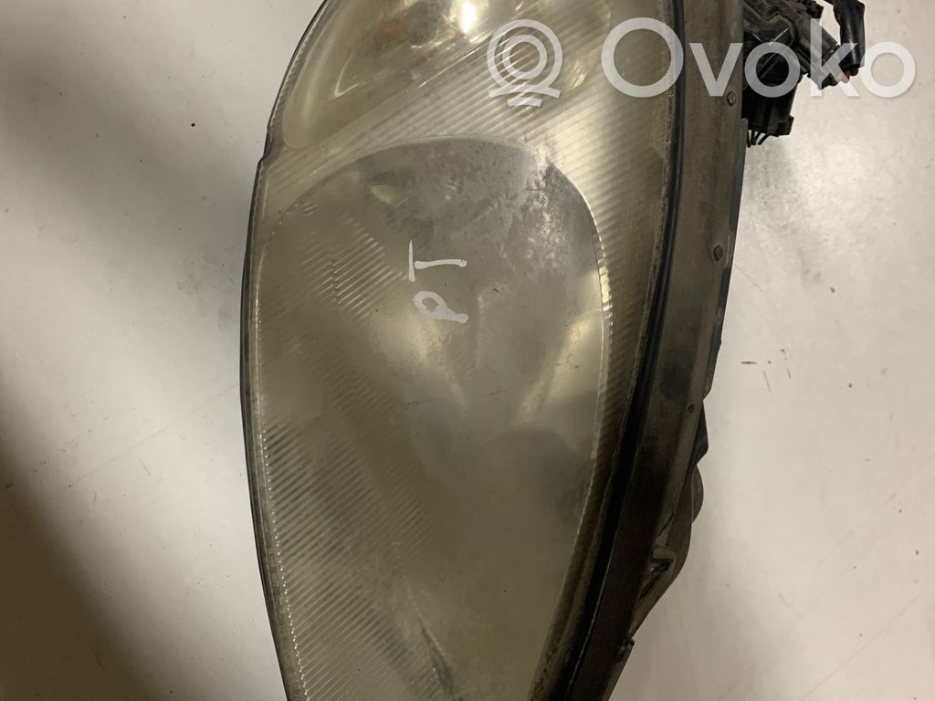 Scheinwerfer   05288980
