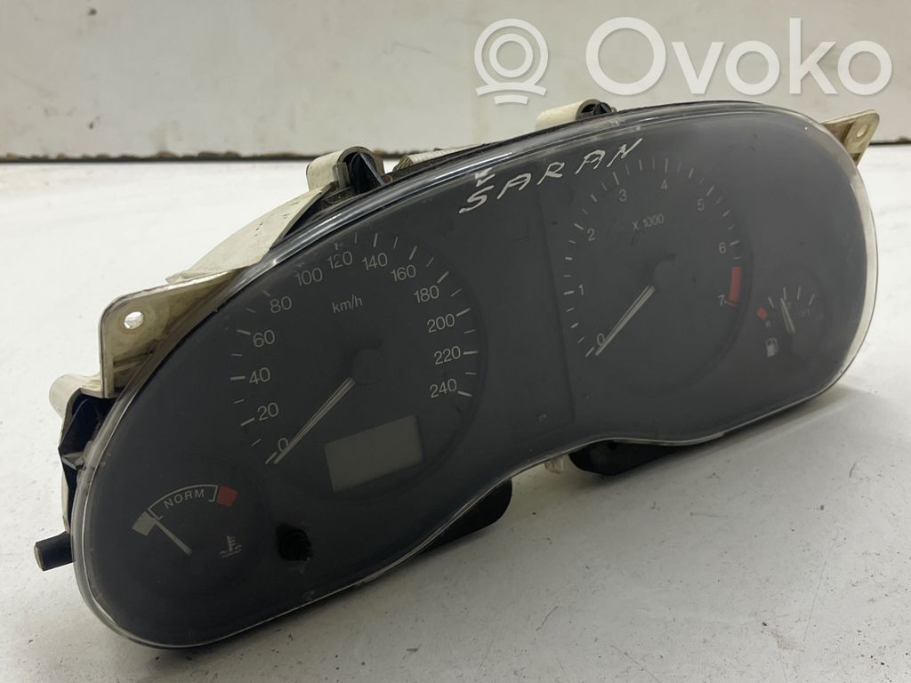 Volkswagen Sharan Speedometer (instrument cluster) 