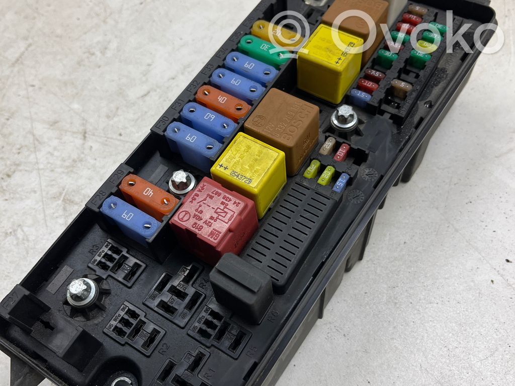 Opel Vectra C Módulo de fusible 