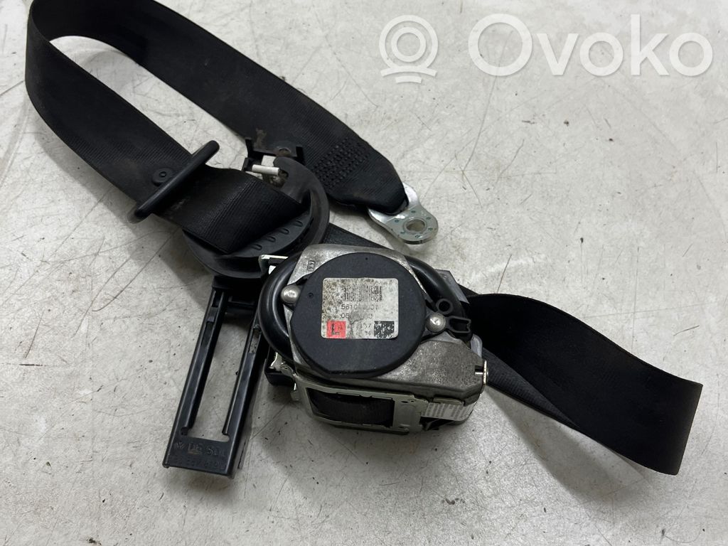Volkswagen PASSAT B5.5 Front seatbelt 