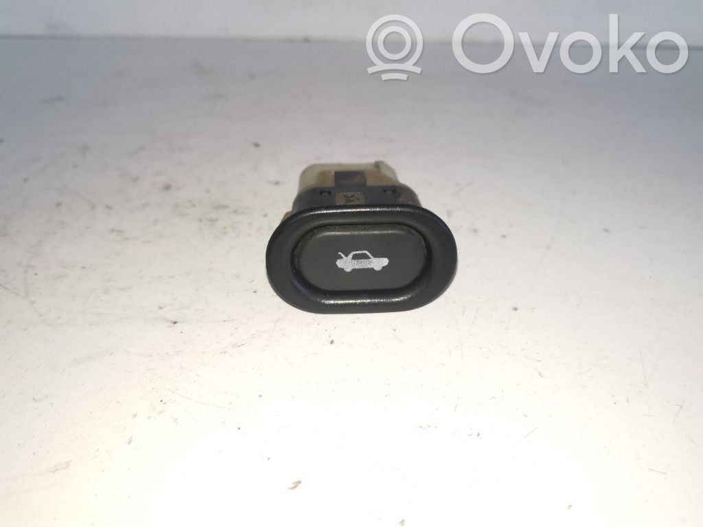 Saab 9-3 Ver1 Tailgate opening switch 