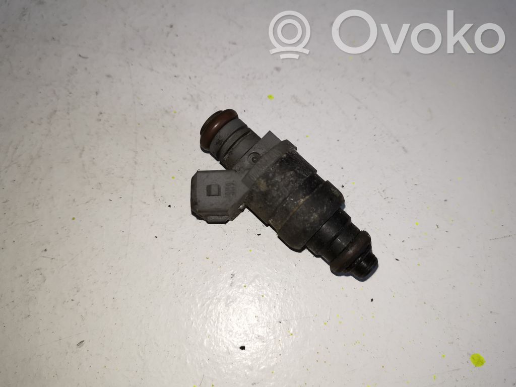 Audi A3 S3 8L Inyector de combustible 