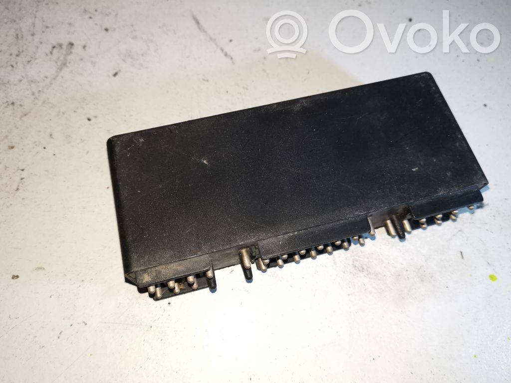 Mercedes-Benz E W124 Module d'éclairage LCM 