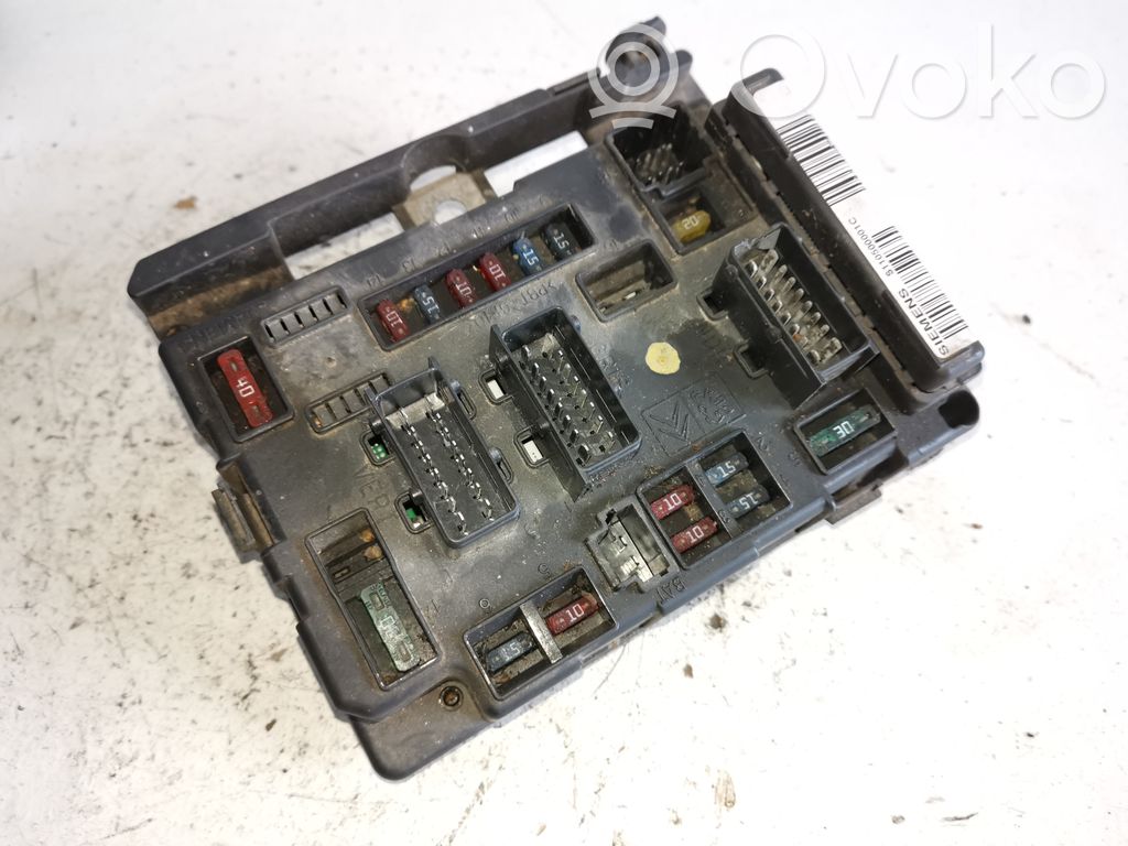 Citroen C5 Fuse module 