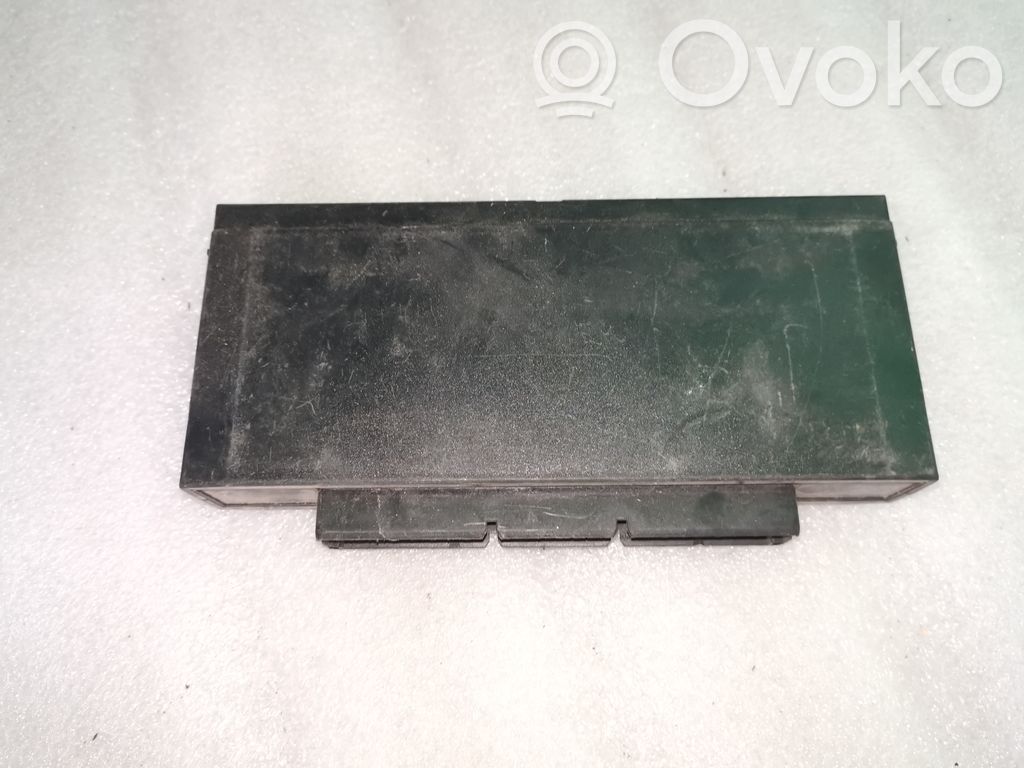 BMW 5 E34 Komforto modulis 