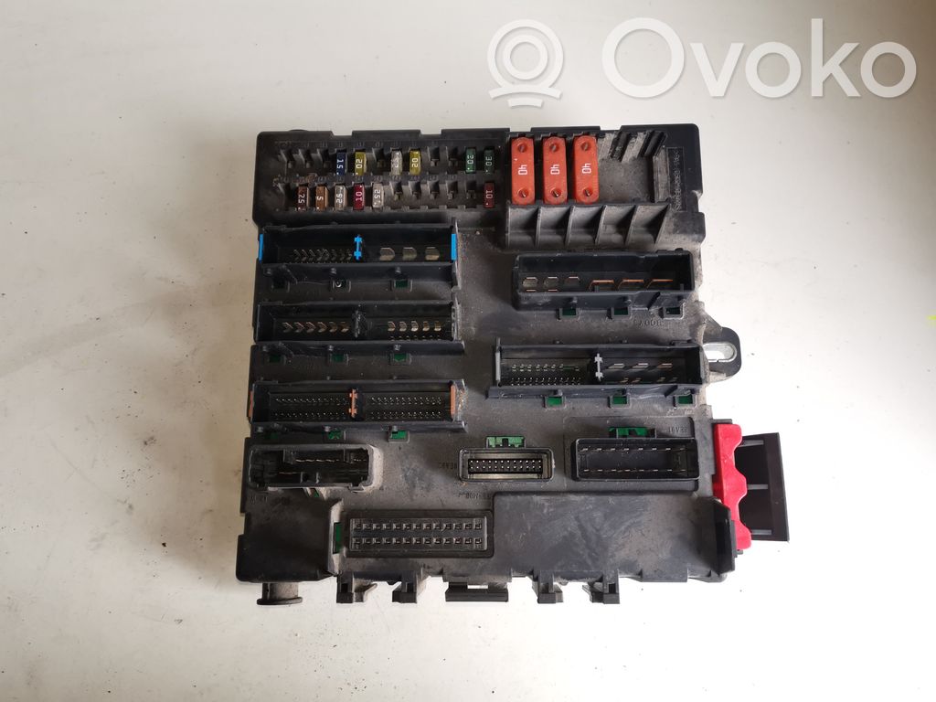 Opel Vectra C Módulo de fusible 