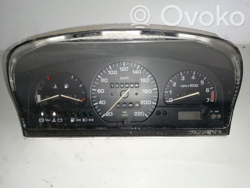 Seat Toledo I (1L) Licznik / Prędkościomierz 