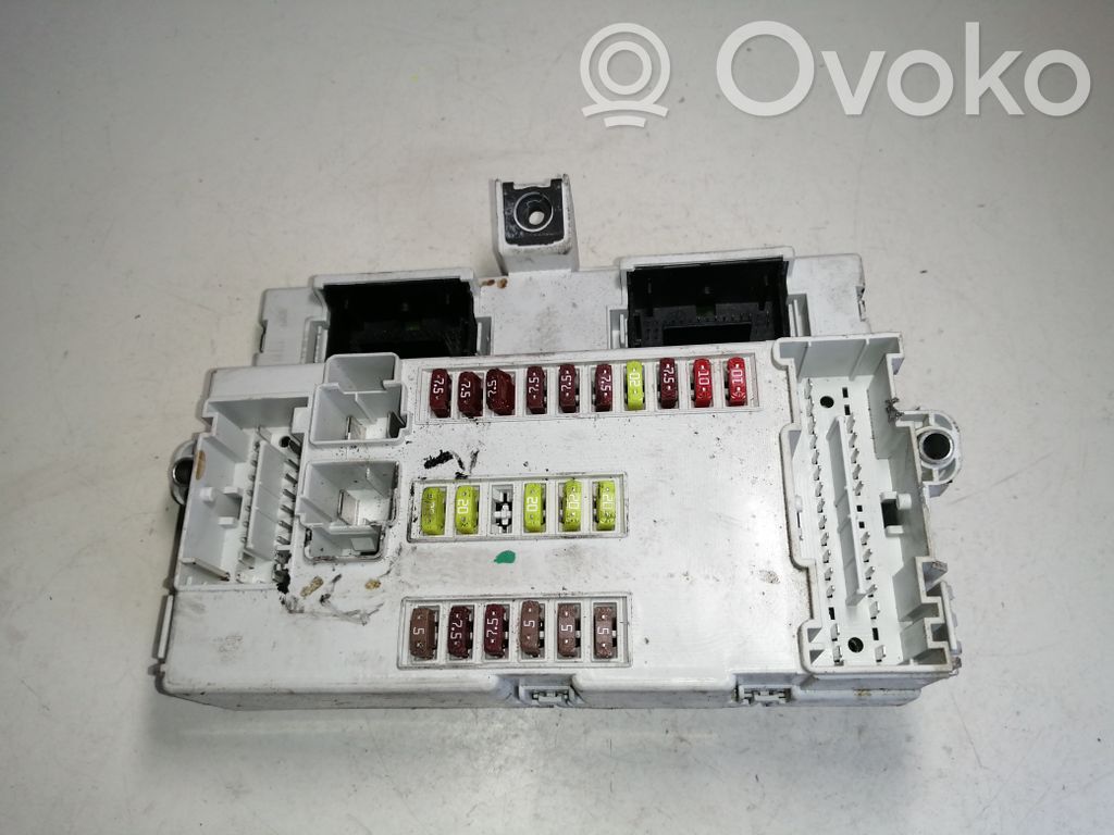 Alfa Romeo Giulietta Fuse module 