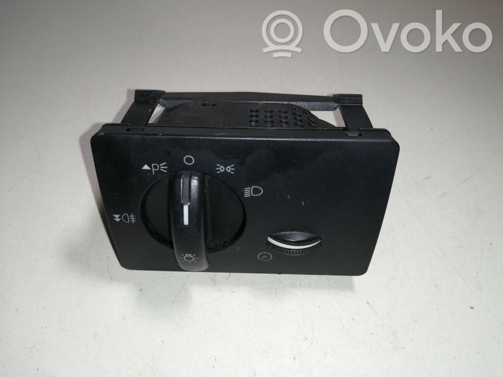 Ford Focus Light switch 
