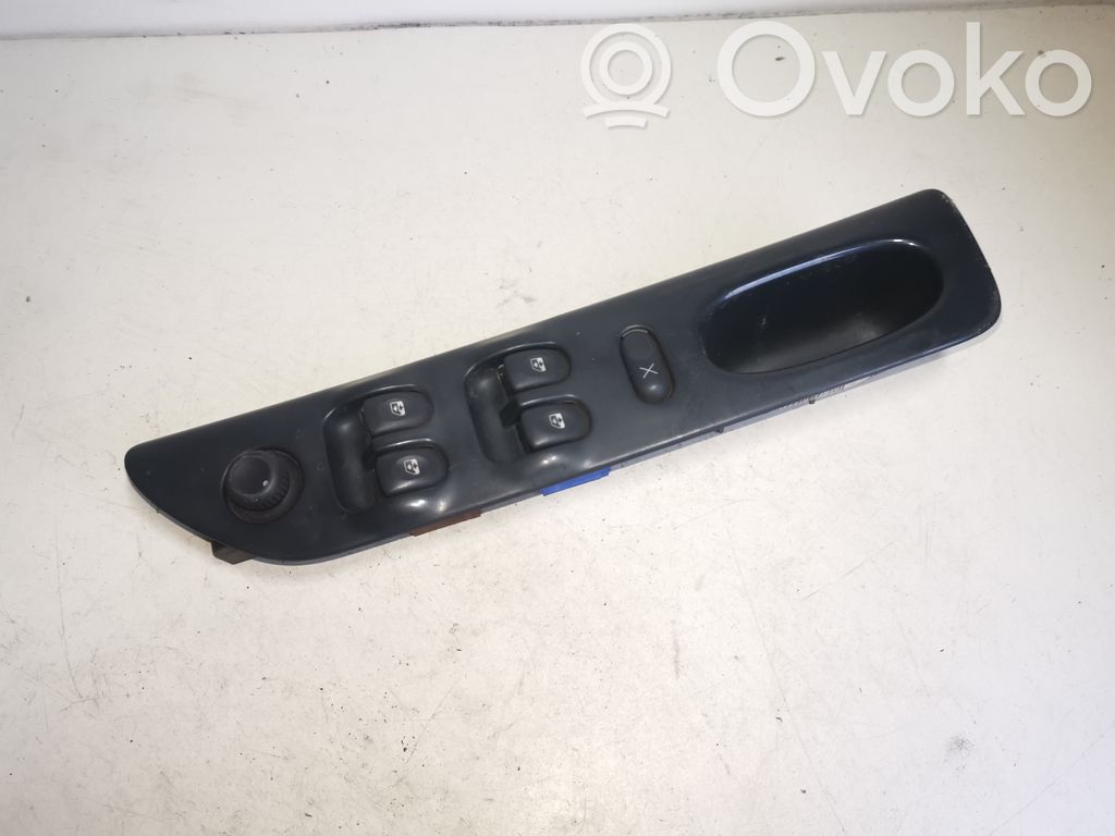 Renault Laguna I Electric window control switch 