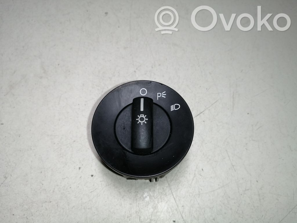 Ford Mustang VI Light switch 