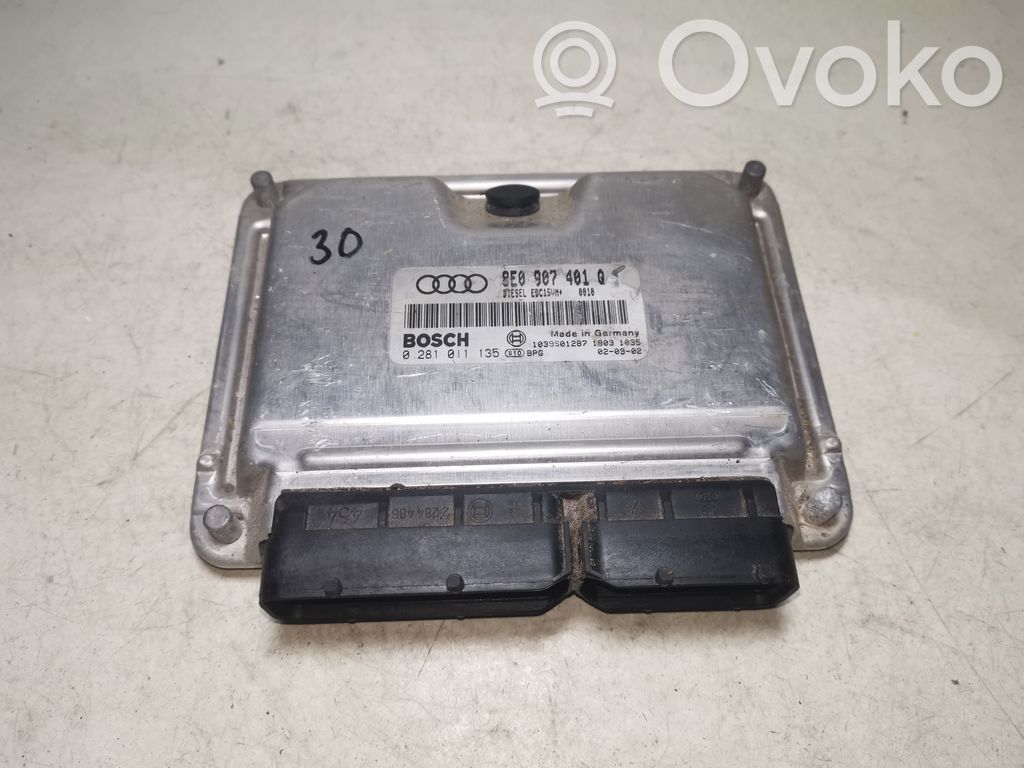 Engine control unit/module   0281011135,8E0907401Q