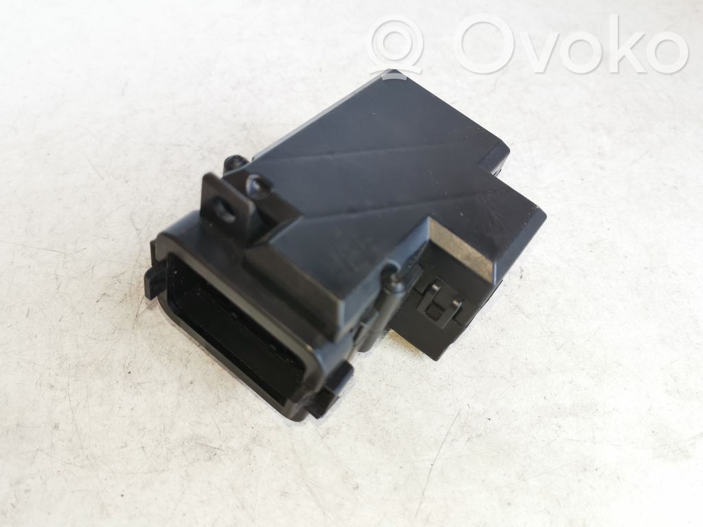 Audi A4 S4 B8 8K Užvedimo spynelė 