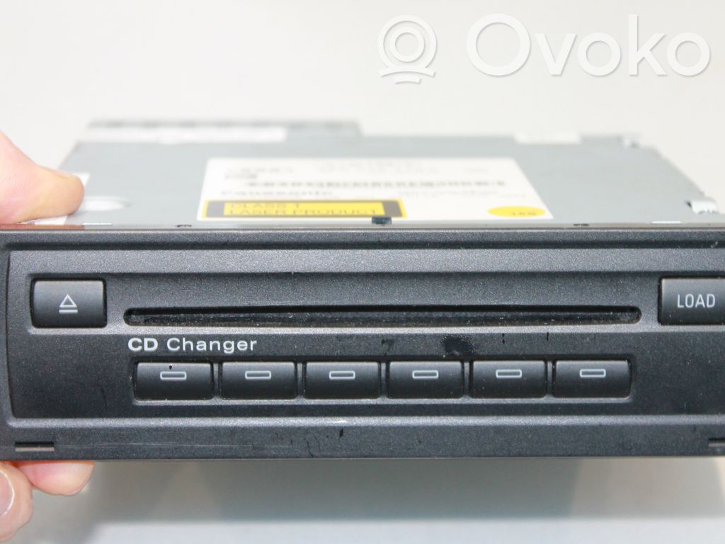 CD/DVD-vaihdin   4E0910110L