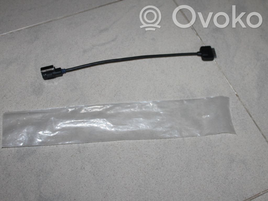 Enchufe para conectar el iPod   5N0035554D